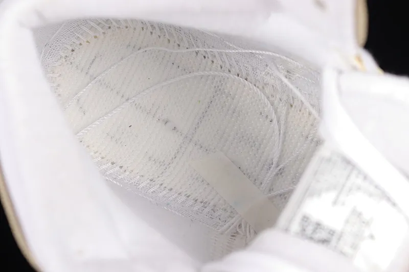 All categories Air Jordan Jordan series basketball shoes Air Jordan 1 Mid G version pure original Air Jordan 1 Mid AJ1 candy powder Zhongbang basketball shoes DJ0338-100